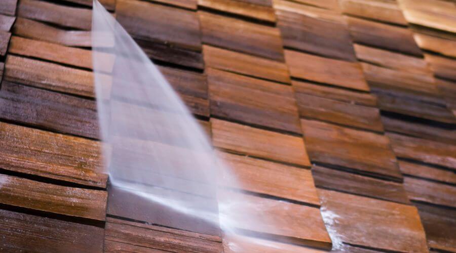 Professional gutter cleaning in Lake Cormorant, MS